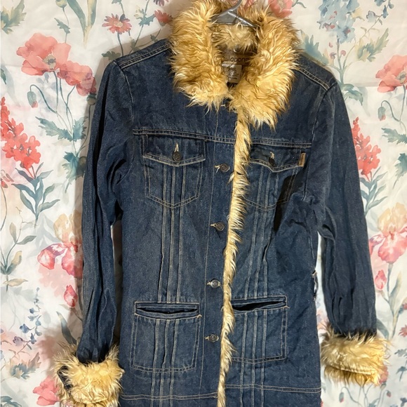 Billabong Jackets & Blazers - Y2K Denim Jacket with Faux Fur Trim